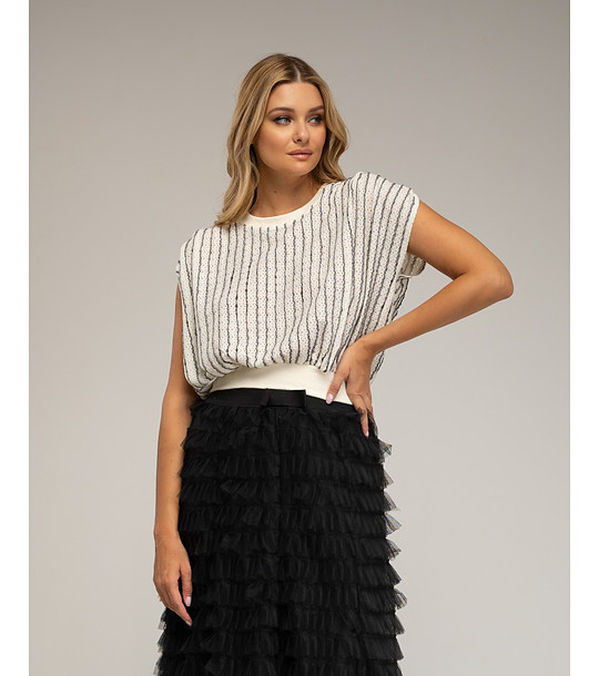 Дамска блуза в екрю на райе снимка