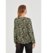 Дамска блуза в зелено с флорален принт-2 снимка