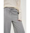 Дамски панталон в сиво-3 снимка