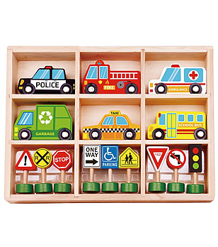 Дървени колички и пътни знаци снимка