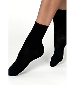 Дамски чорапи в черно и червено с лурекс AURELIA снимка