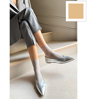 Чорапи в телесен цвят с геометричен десен SOFIA снимка