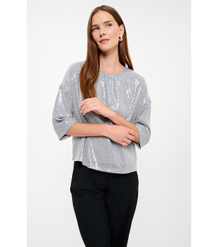 Сребриста блуза с пайети снимка