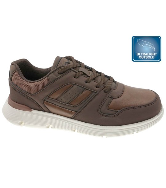 Кафяви маратонки с връзки снимка