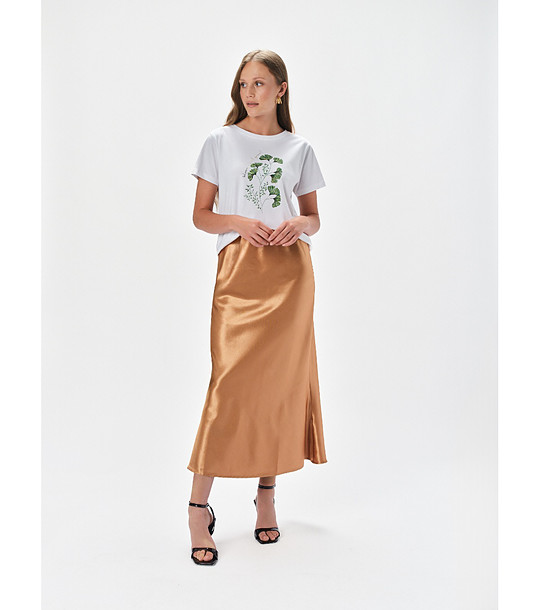 Бяла тениска с ботаничен принт снимка