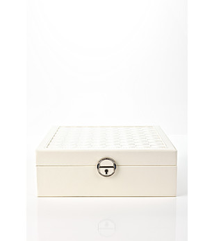 Бяла кутия с огледало PRAGUE снимка