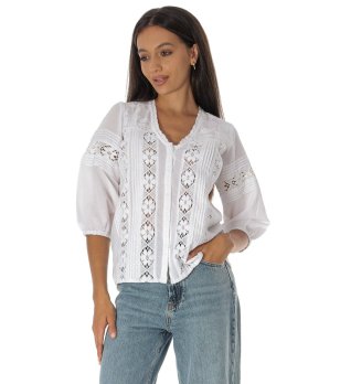 Бяла памучна дамска блуза с дантела снимка