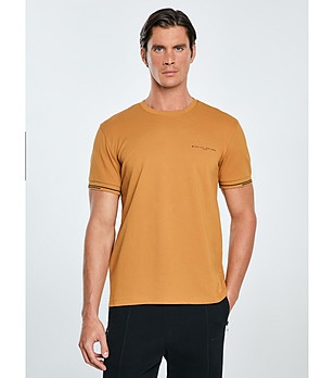 Памучна мъжка тениска в цвят горчица WLADER снимка