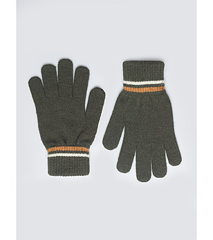 Зелени мъжки ръкавици с райета снимка