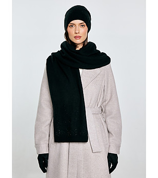 Черен дамски шал с камъчета снимка