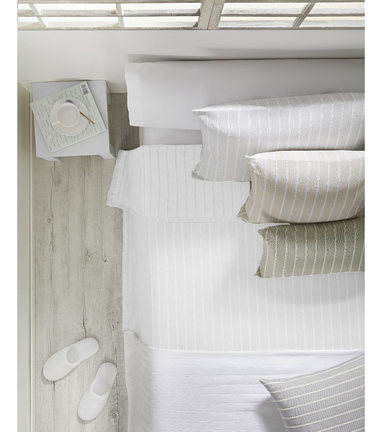 Декоративно покривало за легло JUCAR в бяло 60x200 см снимка