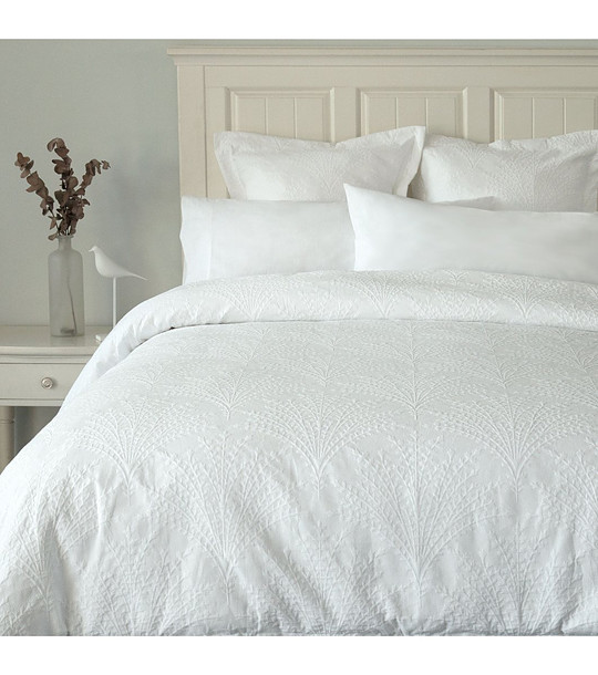 Бял плик за завивка с бродерия 155x220 см снимка