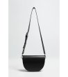 Дамска черна чанта през рамо-1 снимка