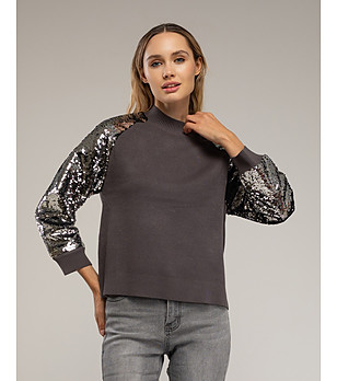 Дамски пуловер в цвят графит с пайети при ръкавите снимка