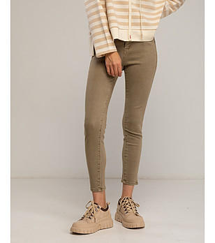 Дамски памучни слим фит дънки в бежов нюанс снимка