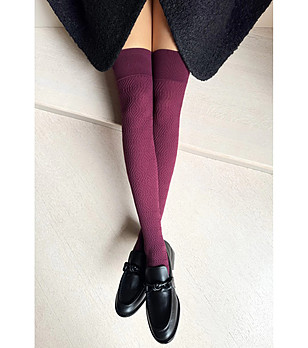 Дамски чорапи над коляното в цвят бордо BOCARO снимка