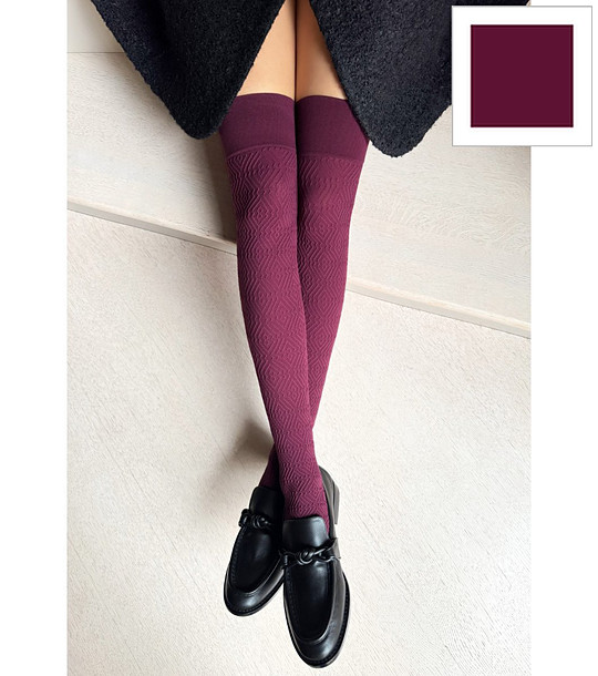 Дамски чорапи над коляното в цвят бордо BOCARO снимка