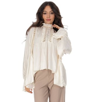 Кремава дамска oversize блуза с дантелени детайли  снимка