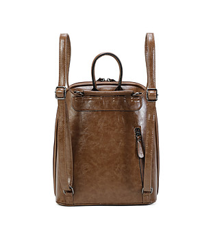 Дамска раница в цвят капучино снимка