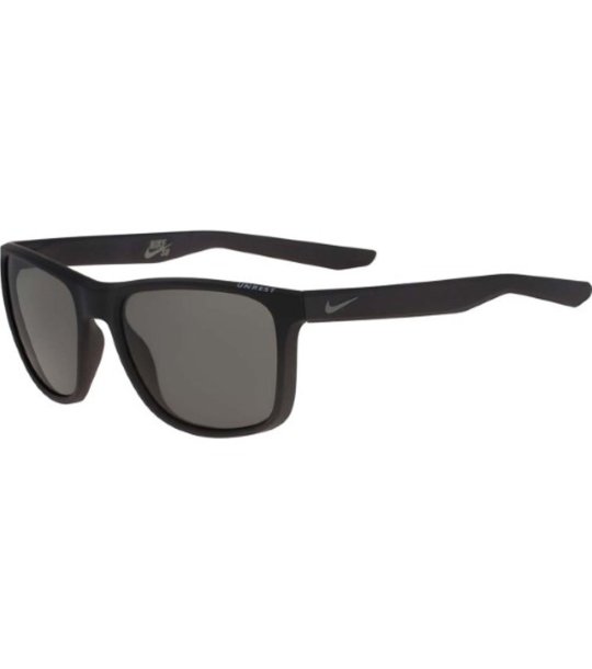 Мъжки слънчеви очила в черно  снимка