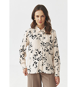 Дамска риза в екрю с флорален десен BASIL снимка