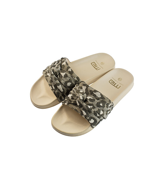 Бежови чехли с възел и принт KNOT снимка