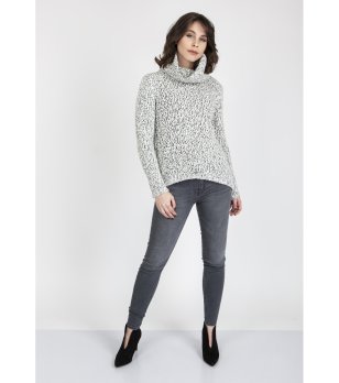 Екрю пуловер с яка Nicola снимка