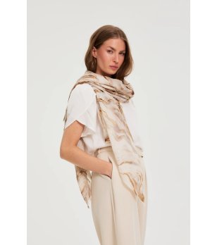 Бежов шал с мраморен десен снимка