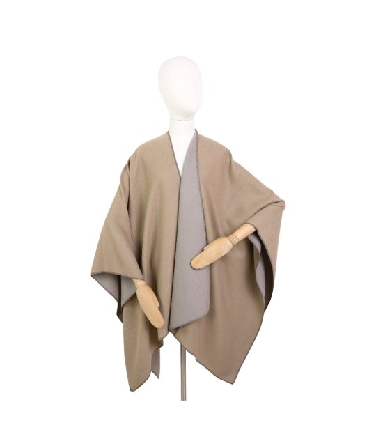 Тъмнобежово пончо Eris снимка