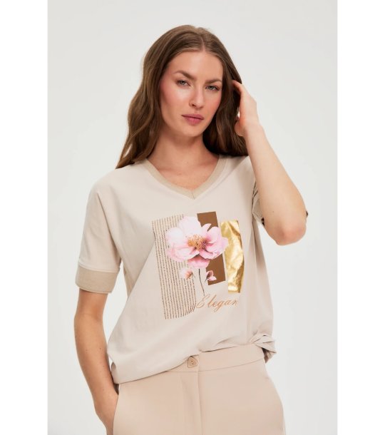 Бежова памучна дамска блуза с щампа снимка