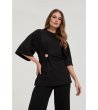 Дамска черна тениска с декоративна апликация-1 снимка