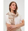 Бежов шал с мраморен десен-1 снимка