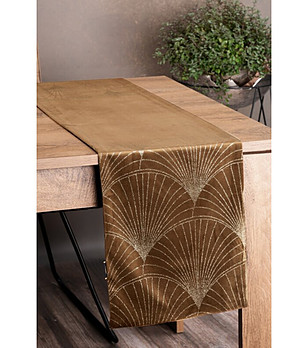 Кафяв кадифен тишлайфер със златист геометричен десен 35x140 см снимка