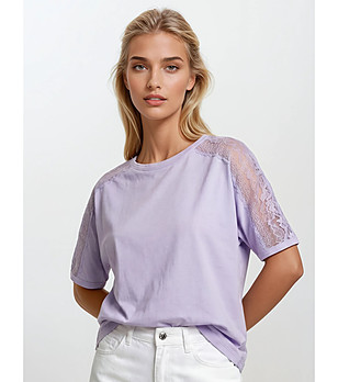 Лилава блуза с къс ръкав и дантела ATILA в макси размери снимка