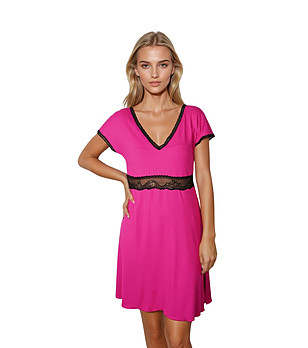 Магента нощница с дантела EVANA снимка