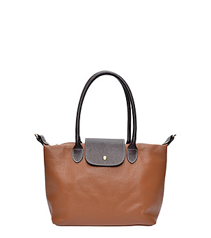 Кафява чанта за рамо снимка