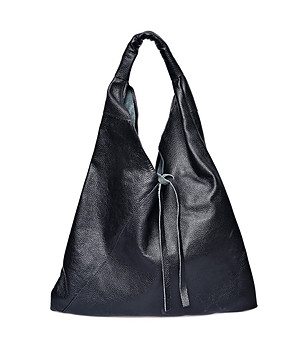 Черна дамска чанта от естествена кожа  снимка