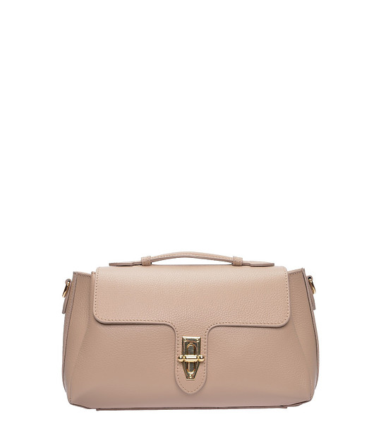 Бежова чанта с метална тока  снимка